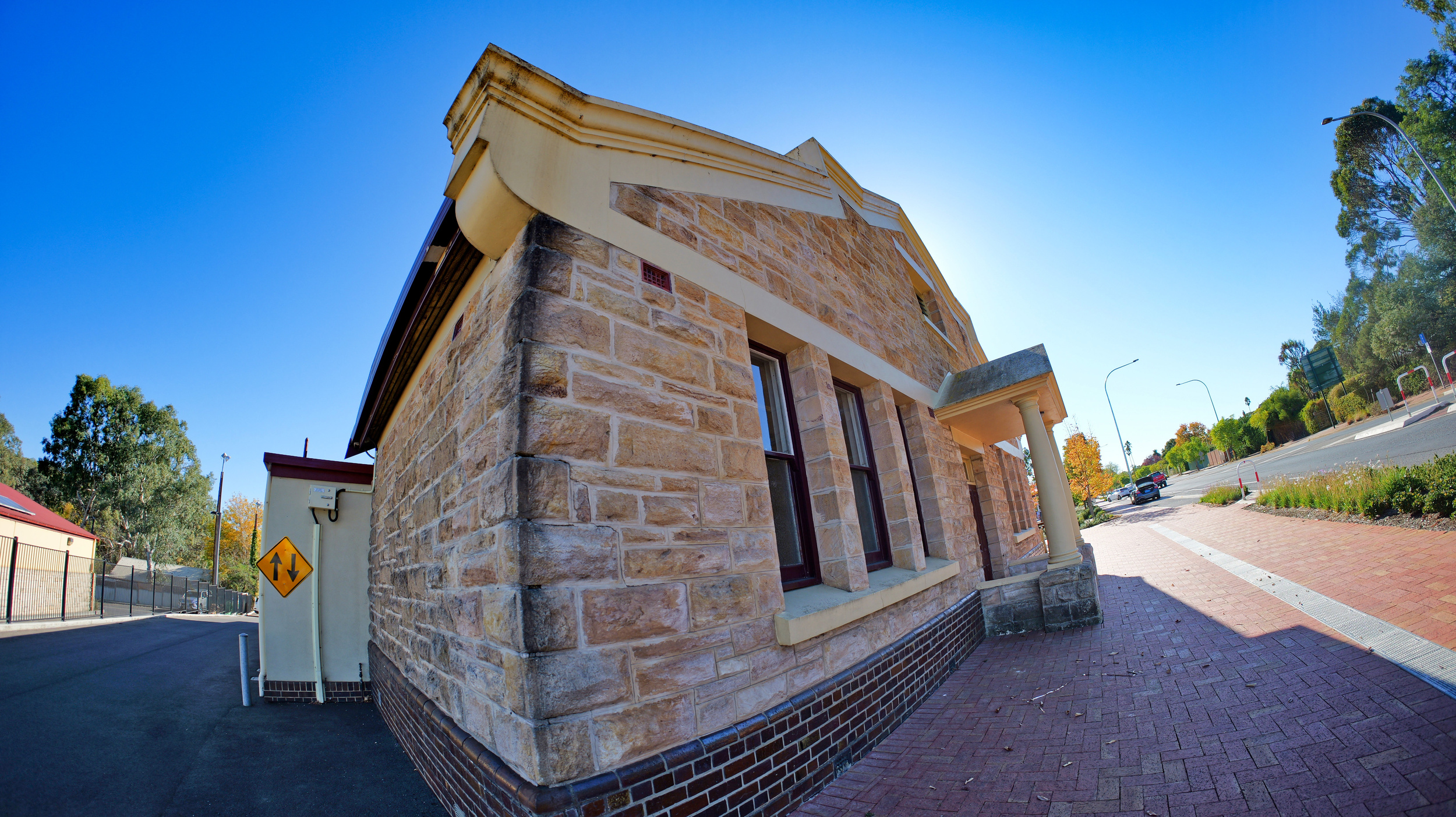 WM Littlehampton SA 09