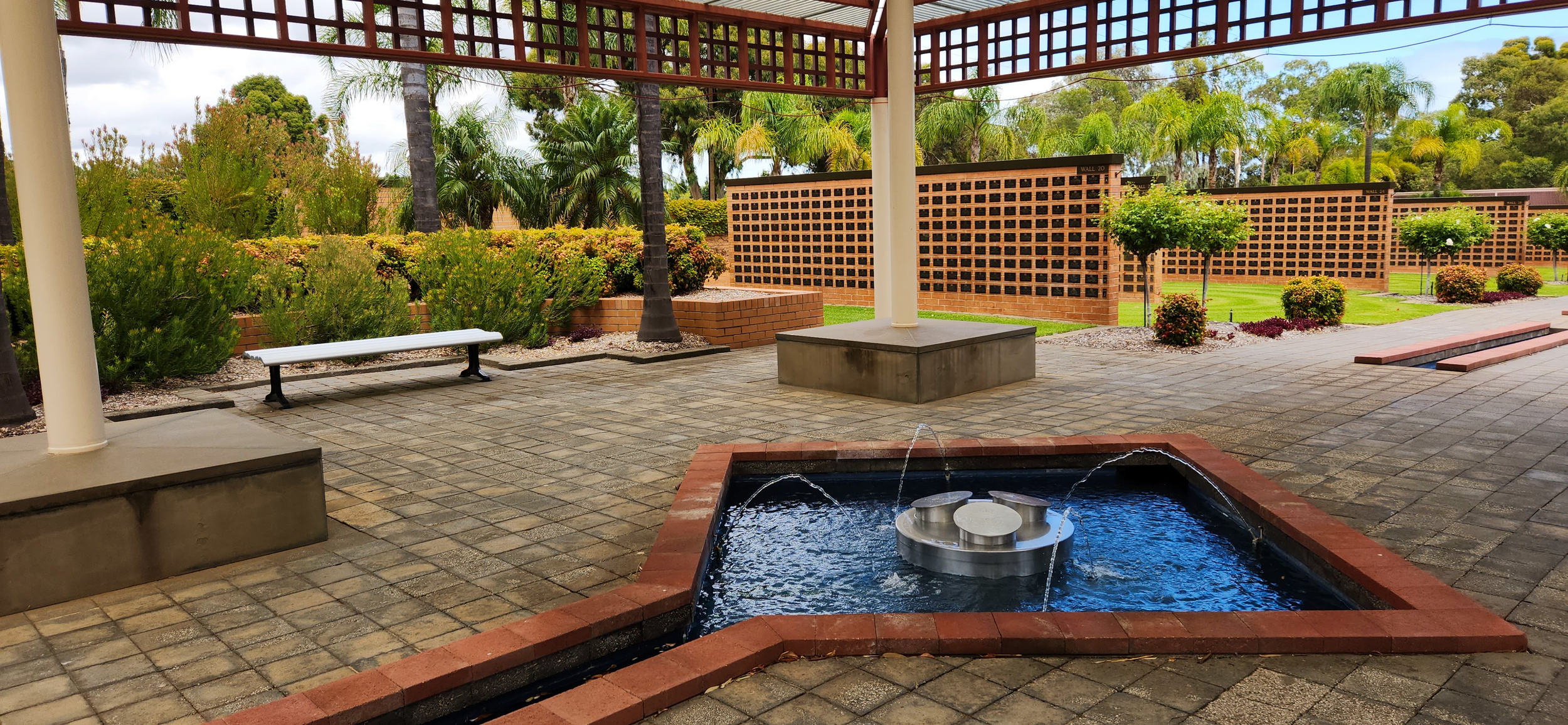 Wm Garden Of Remembrance Sa 23